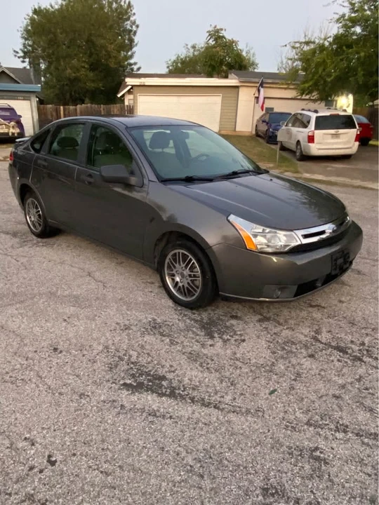 2010 Ford Focus 2nd Gen - Image 4 of 11