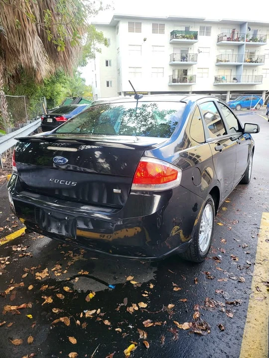 2010 Ford Focus 2nd Gen - Image 6 of 12