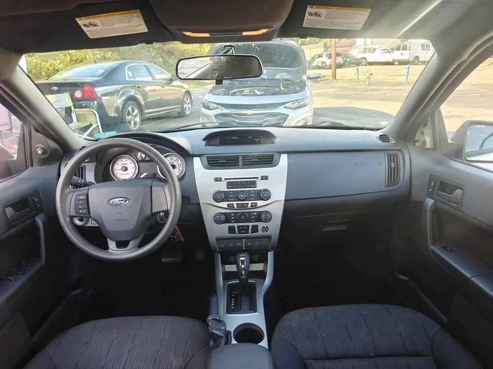2010 Ford Focus 2nd Gen - Image 12 of 16