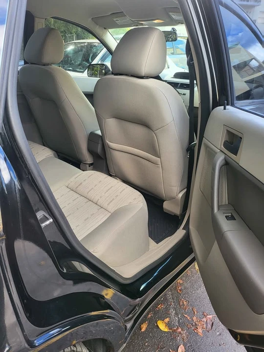 2010 Ford Focus 2nd Gen - Image 10 of 12