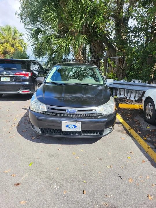 2010 Ford Focus 2nd Gen - Image 2 of 12