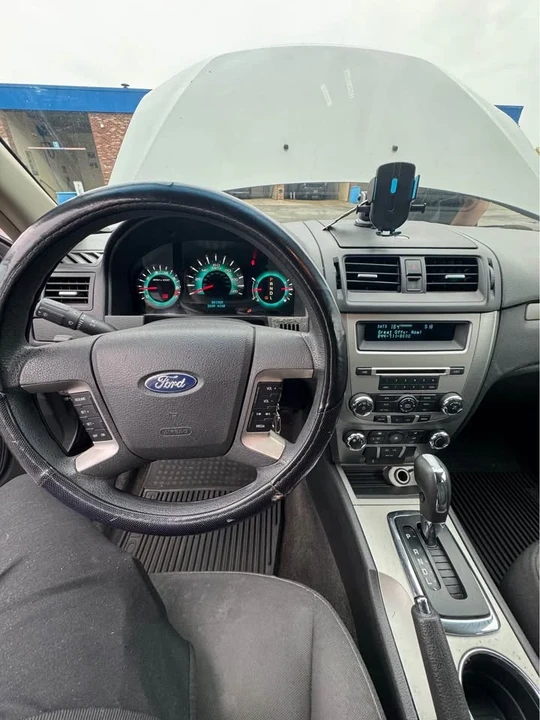 2010 Ford Focus 2nd Gen - Image 7 of 8