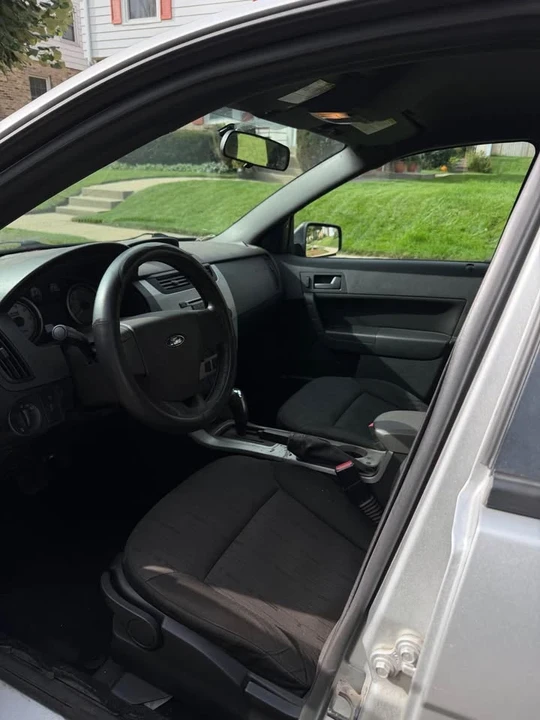 2010 Ford Focus 2nd Gen - Image 6 of 7