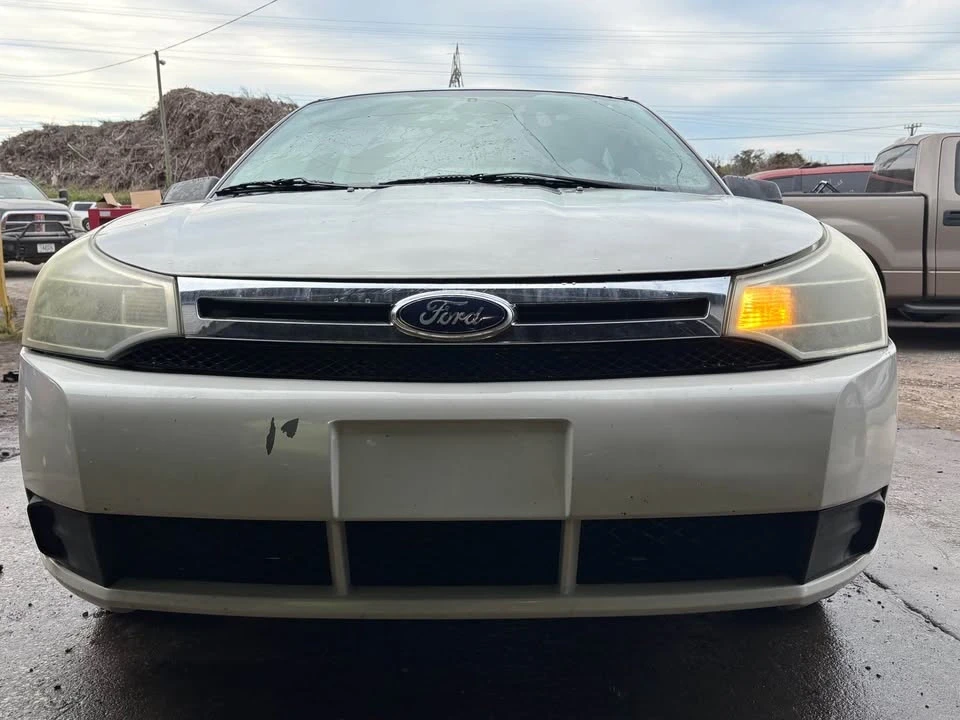 2010 Ford Focus 2nd Gen - Image 2 of 6