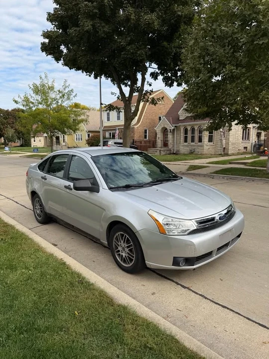 2010 Ford Focus 2nd Gen - Image 2 of 7