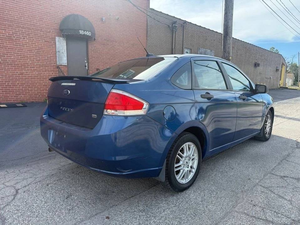 2010 Ford Focus 2nd Gen - Image 3 of 16