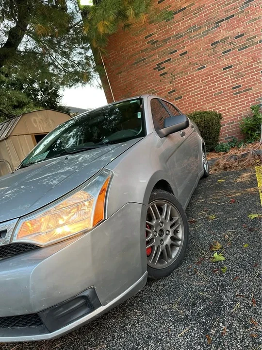 2010 Ford Focus 2nd Gen - Image 4 of 9