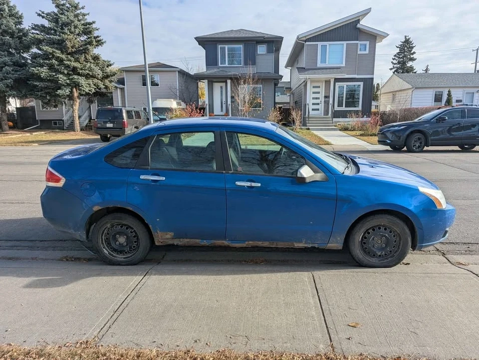 2010 Ford Focus 2nd Gen - Image 3 of 3