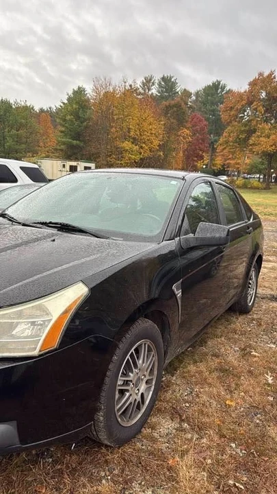 2010 Ford Focus 2nd Gen - Image 2 of 4