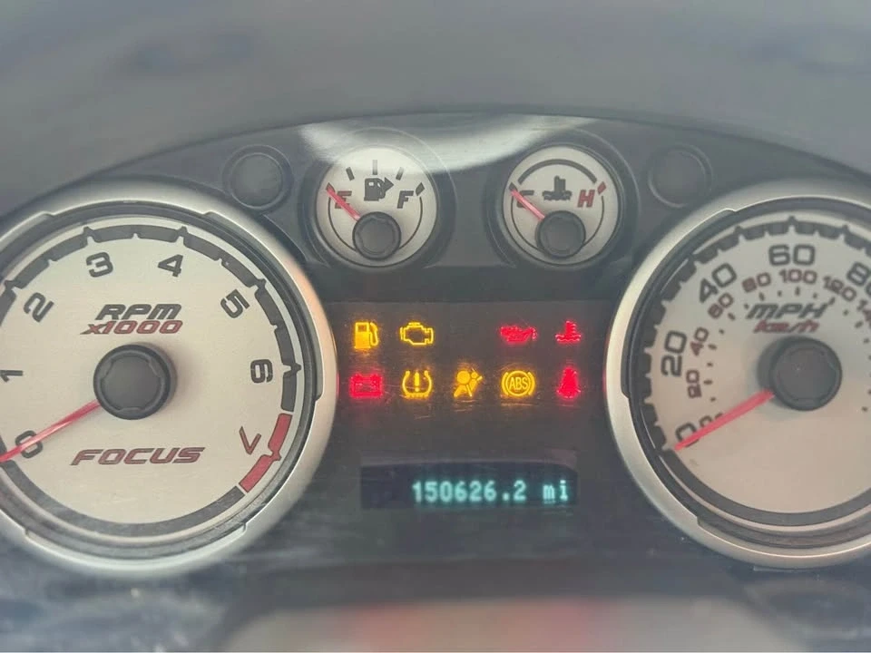 2010 Ford Focus 2nd Gen - Image 10 of 13