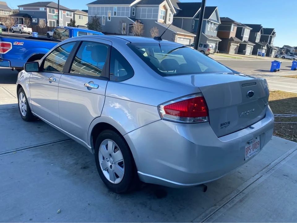 2010 Ford Focus 2nd Gen - Image 5 of 19