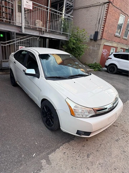 2010 Ford Focus 2nd Gen - Image 3 of 10