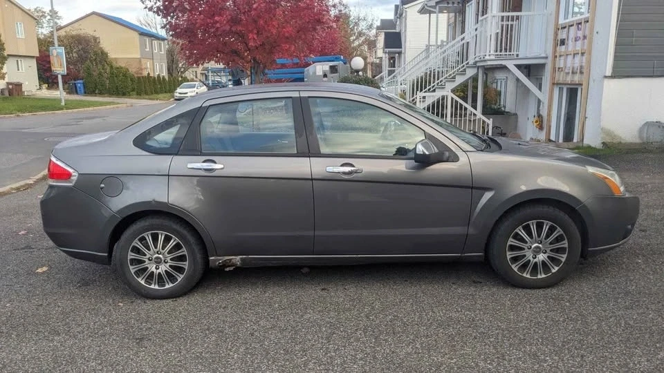 2010 Ford Focus 2nd Gen - Image 3 of 17