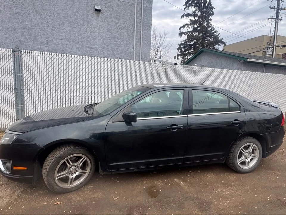 2010 Ford Focus 2nd Gen - Image 2 of 2