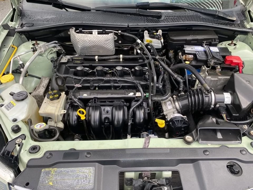2010 Ford Focus 2nd Gen - Image 15 of 16