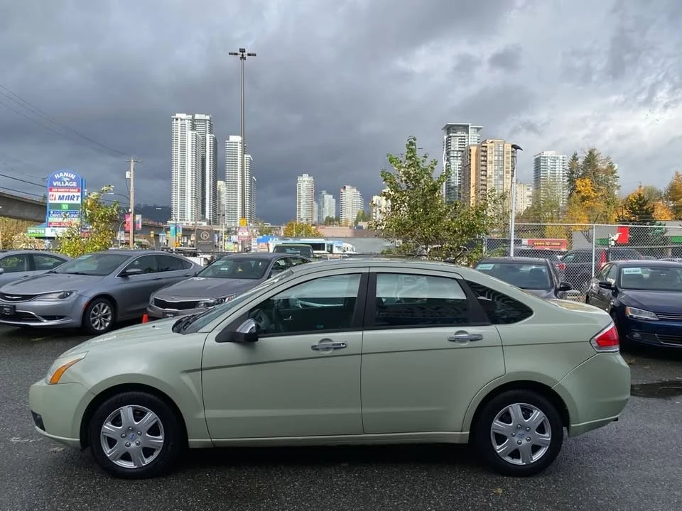 2010 Ford Focus 2nd Gen - Image 4 of 16