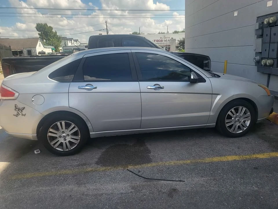 2010 Ford Focus 2nd Gen - Image 3 of 3