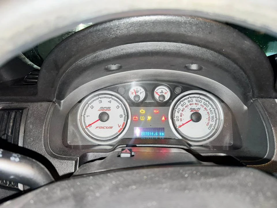 2010 Ford Focus 2nd Gen - Image 4 of 4
