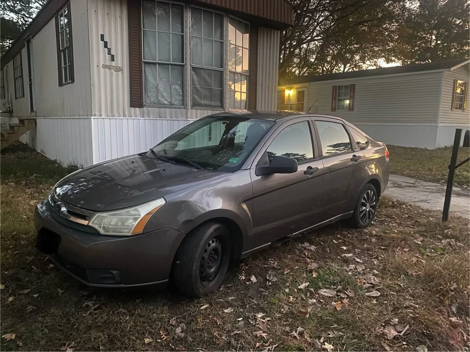 2010 Ford Focus 2nd Gen - Image 5 of 5