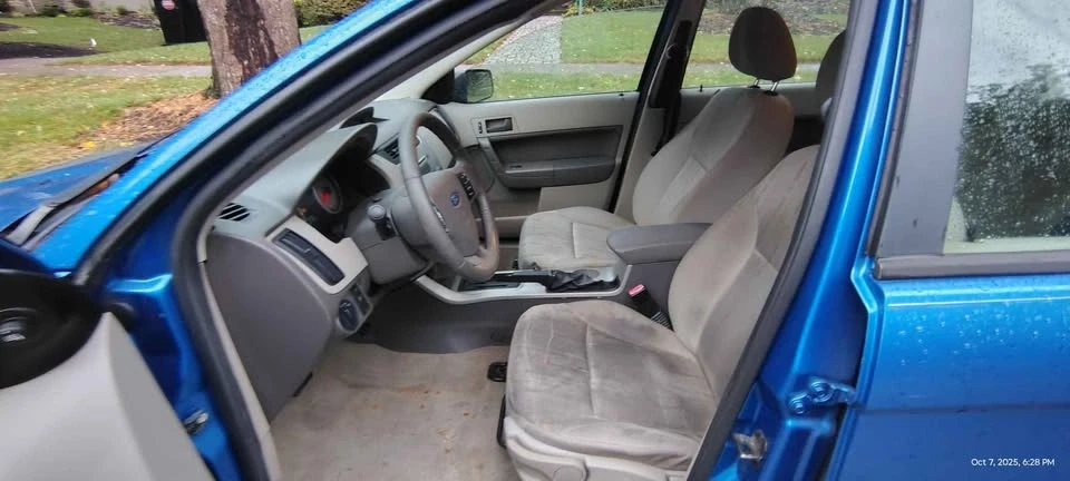 2010 Ford Focus 2nd Gen - Image 3 of 15