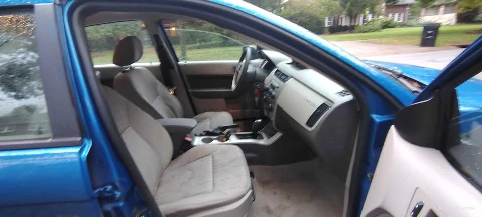 2010 Ford Focus 2nd Gen - Image 6 of 15