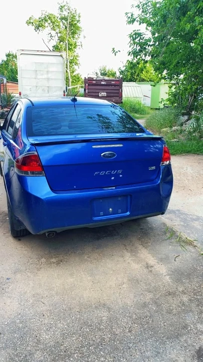 2010 Ford Focus 2nd Gen - Image 2 of 4