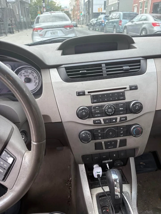 2010 Ford Focus 2nd Gen - Image 7 of 7