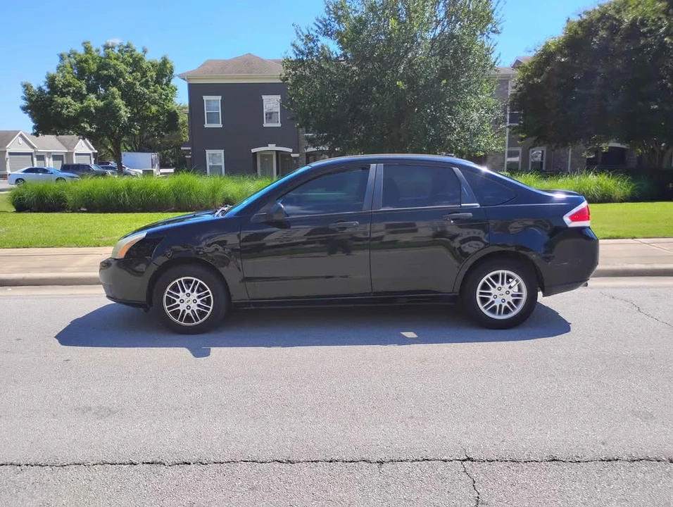 2010 Ford Focus 2nd Gen - Image 7 of 12