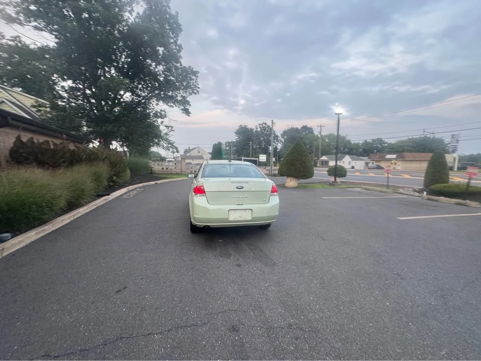 2010 Ford Focus 2nd Gen - Image 19 of 19