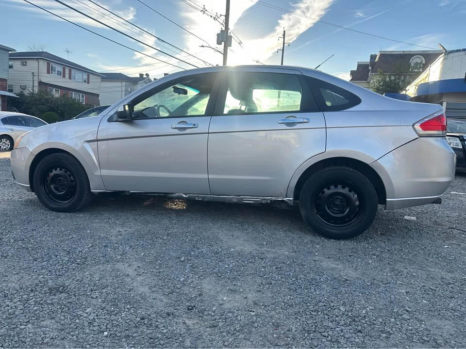 2010 Ford Focus 2nd Gen - Image 10 of 11