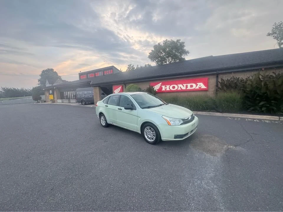 2010 Ford Focus 2nd Gen - Image 16 of 17