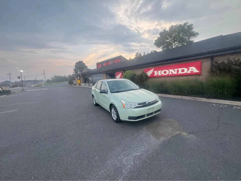 2010 Ford Focus 2nd Gen - Image 17 of 17
