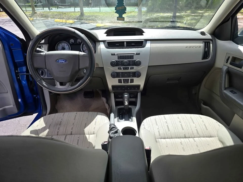 2010 Ford Focus 2nd Gen - Image 10 of 14