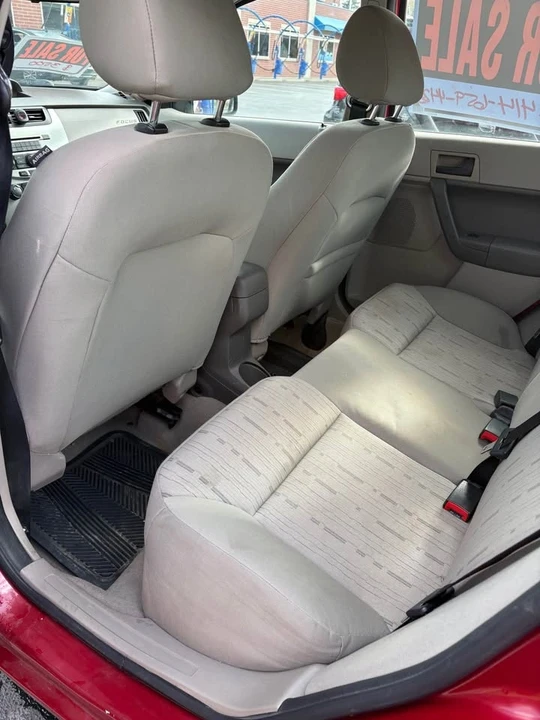 2010 Ford Focus 2nd Gen - Image 4 of 6