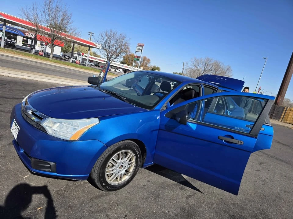 2010 Ford Focus 2nd Gen - Image 3 of 4