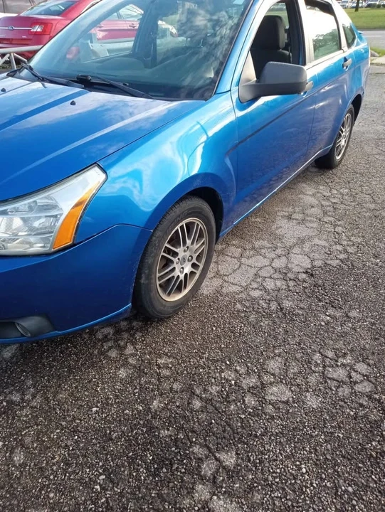 2010 Ford Focus 2nd Gen - Image 3 of 8