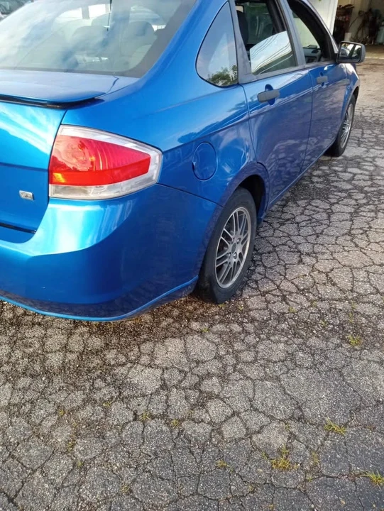 2010 Ford Focus 2nd Gen - Image 4 of 8