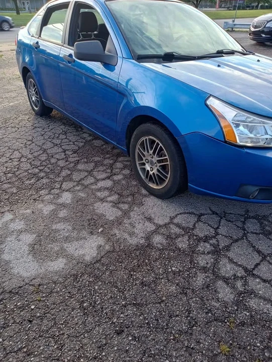 2010 Ford Focus 2nd Gen - Image 2 of 10