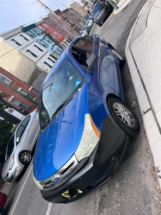2010 Ford Focus 2nd Gen - Image 2 of 4
