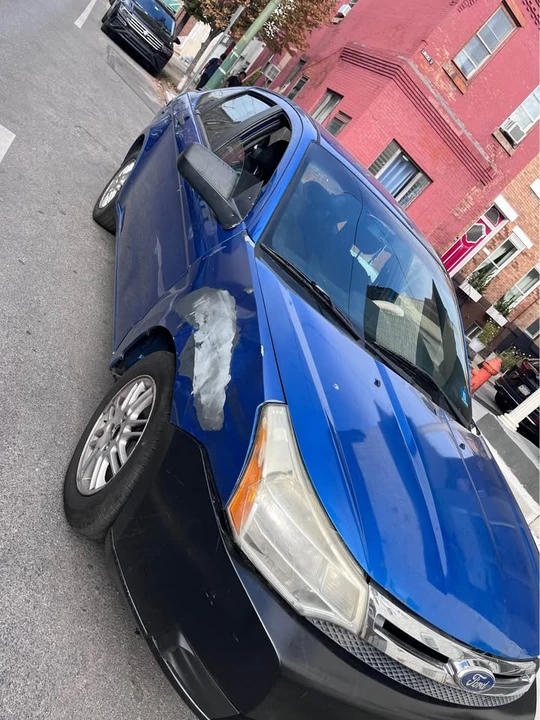 2010 Ford Focus 2nd Gen - Image 3 of 4
