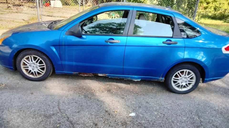 2010 Ford Focus 2nd Gen - Image 2 of 2