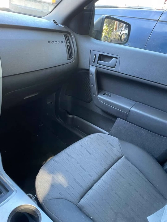 2010 Ford Focus 2nd Gen - Image 14 of 20