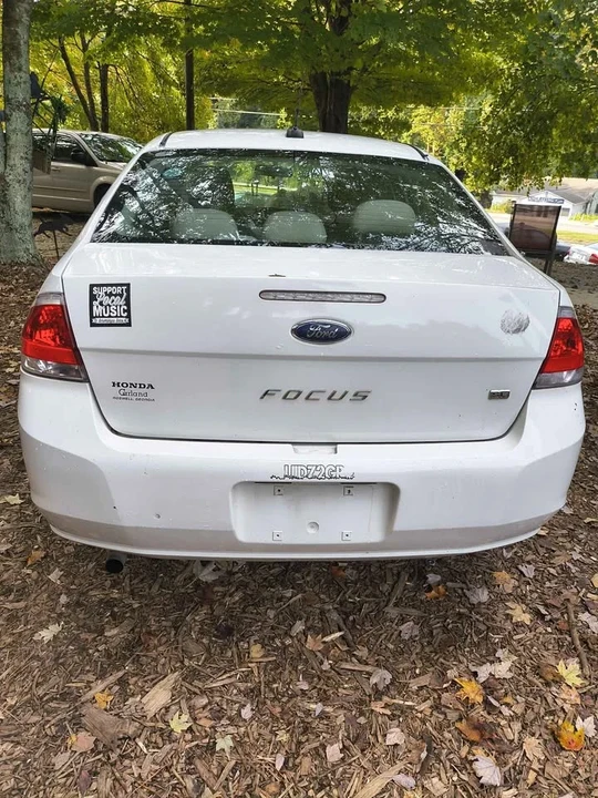 2010 Ford Focus 2nd Gen - Image 11 of 11