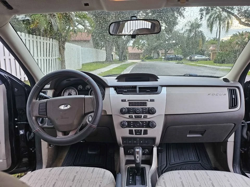 2010 Ford Focus 2nd Gen - Image 11 of 12
