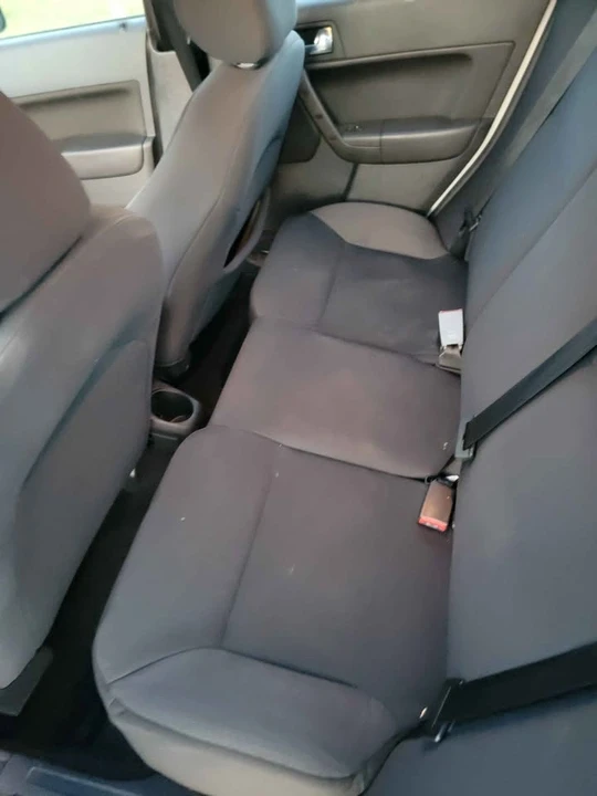 2010 Ford Focus 2nd Gen - Image 11 of 12