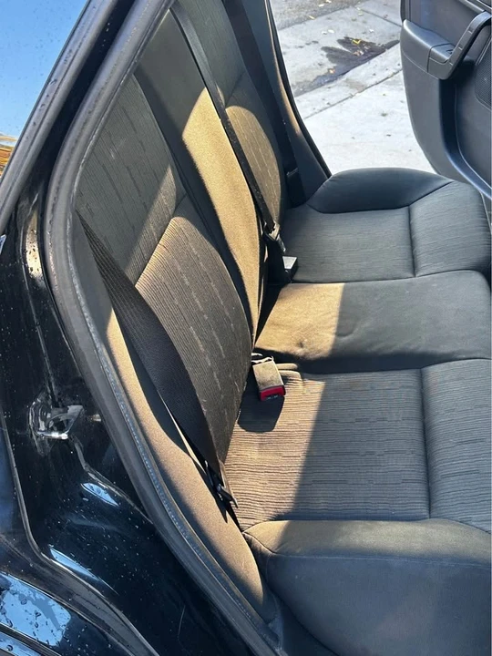 2010 Ford Focus 2nd Gen - Image 12 of 15