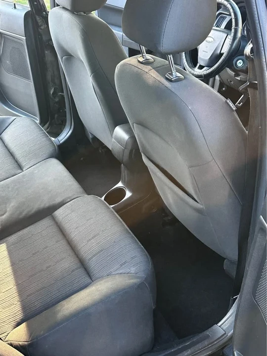 2010 Ford Focus 2nd Gen - Image 10 of 14