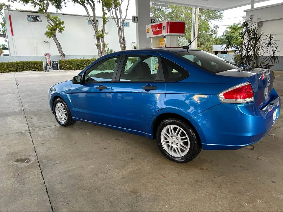 2010 Ford Focus 2nd Gen - Image 3 of 11