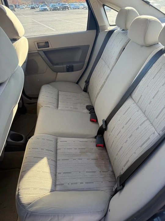 2010 Ford Focus 2nd Gen - Image 8 of 11