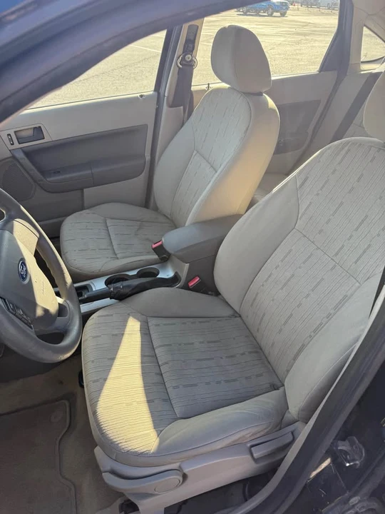 2010 Ford Focus 2nd Gen - Image 6 of 11